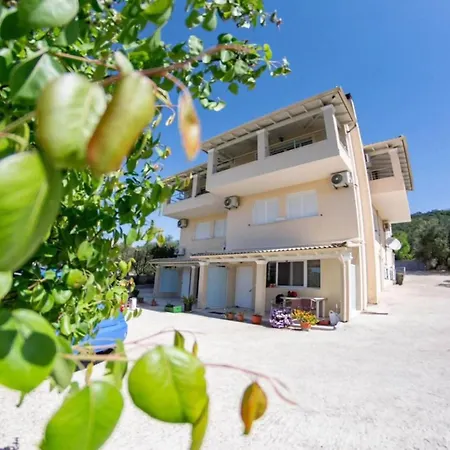 Corfu Dream Holidays A * Kouramaditika